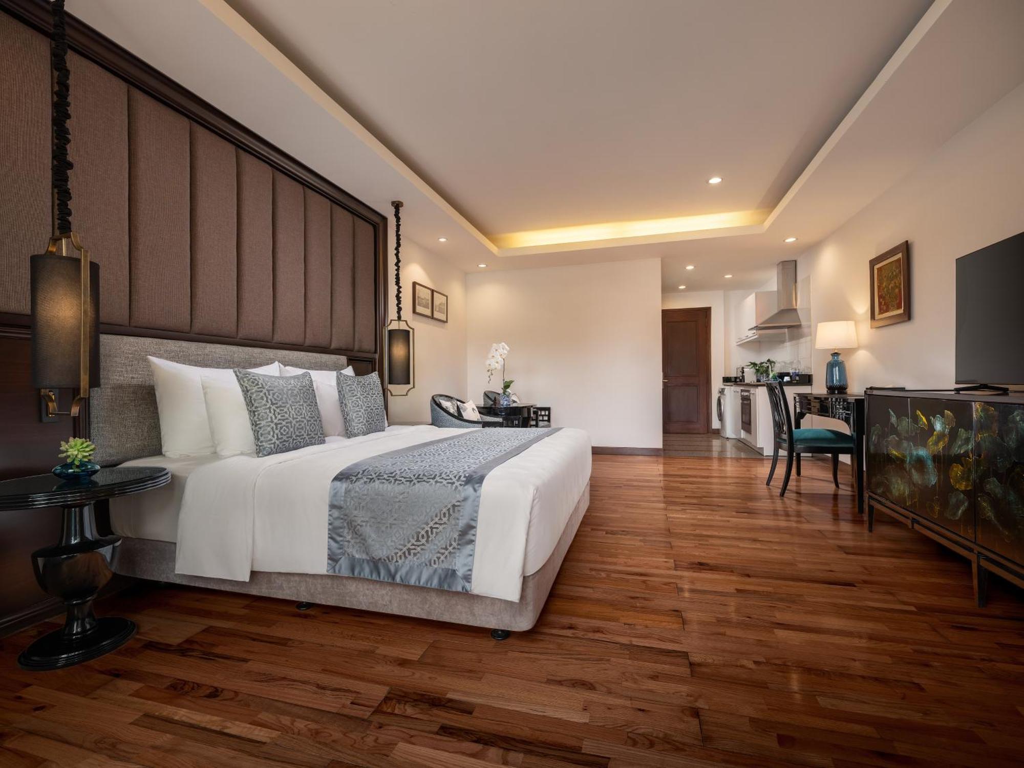 Elegant Suites Westlake Hanoi Esterno foto