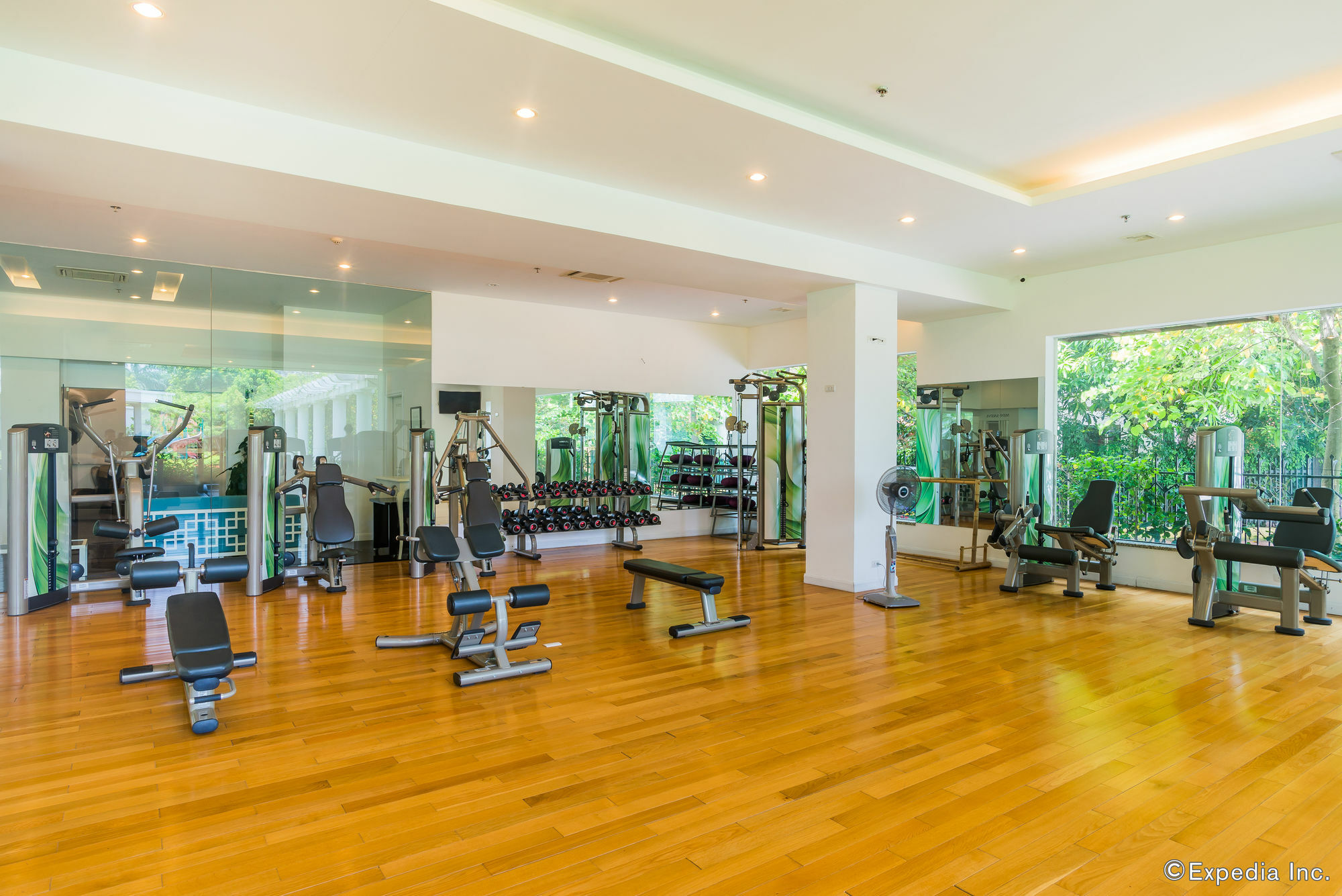 Elegant Suites Westlake Hanoi Esterno foto